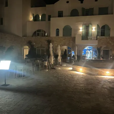 Drymades Ruci فندق